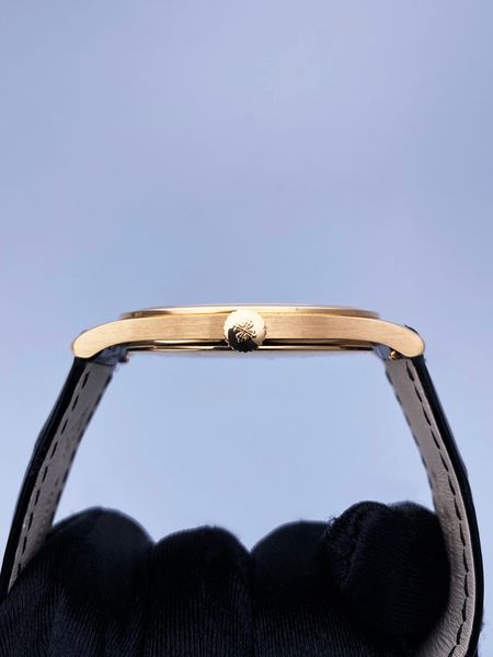 Patek Philippe Calatrava 5196R-001